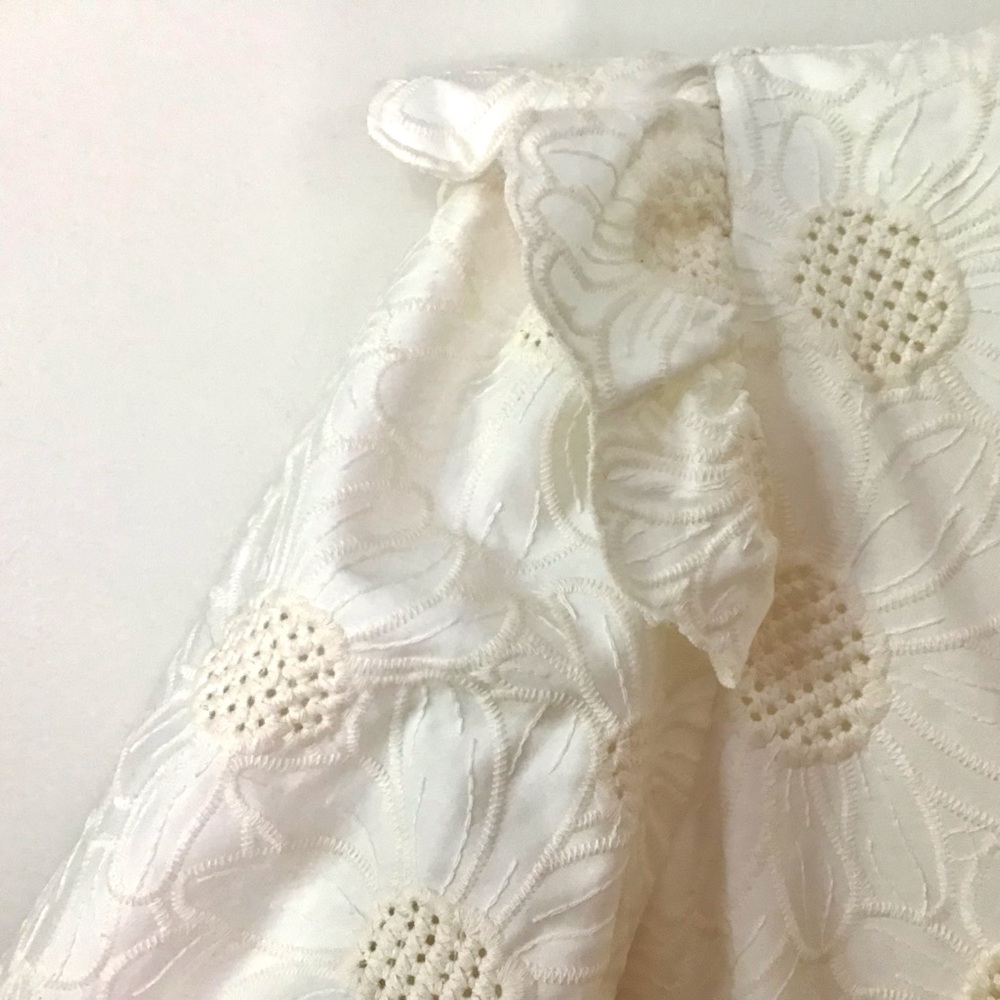 Alex Marie Embroidered Floral Puff Sleeve Ruffled Hem V Neck Dress Size 16 - Picture 6 of 9